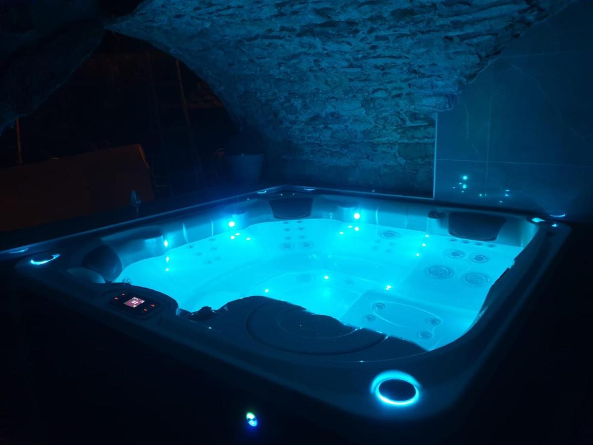 Le Mas Rolland, Piscine Chauffee & Spa - Millau - Gorges Du Tarn Compeyre Eksteriør billede