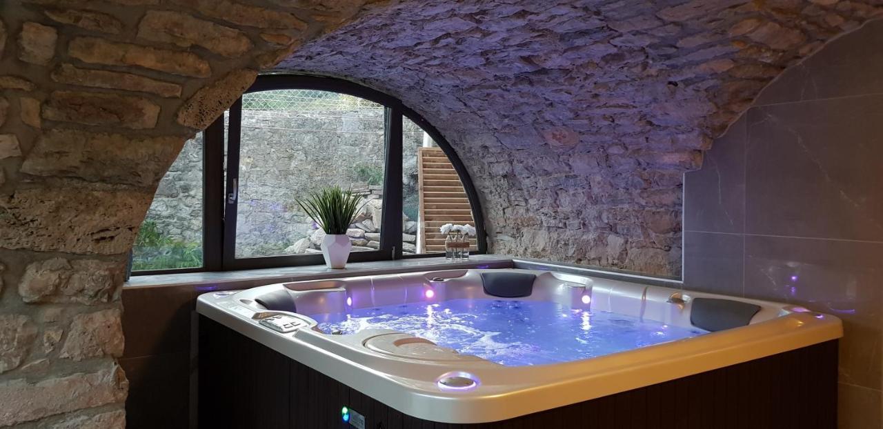 Le Mas Rolland, Piscine Chauffee & Spa - Millau - Gorges Du Tarn Compeyre Eksteriør billede